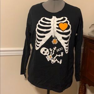 Pregnancy announcement shirt- maternity